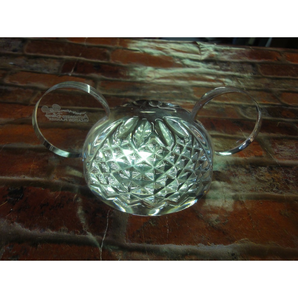 Authorized Disney Vacation Planner‎ 2009 Crystal ? glass Mickey Mouse head cast